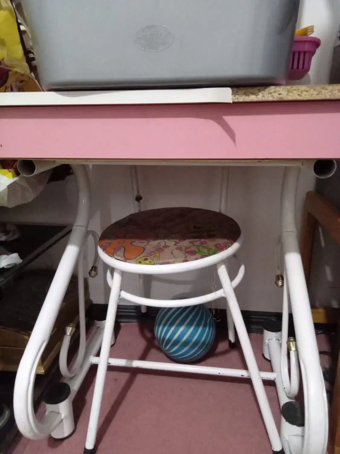 میز وصندلی تحریر بچگانه|میز تحریر و کامپیوتر|دلند, |دیوار