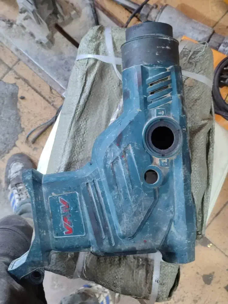 به یک تعمیر کار پیکور سنگ فرز و دریل نیازمندیم|استخدام صنعتی، فنی، مهندسی|بندرعباس, |دیوار