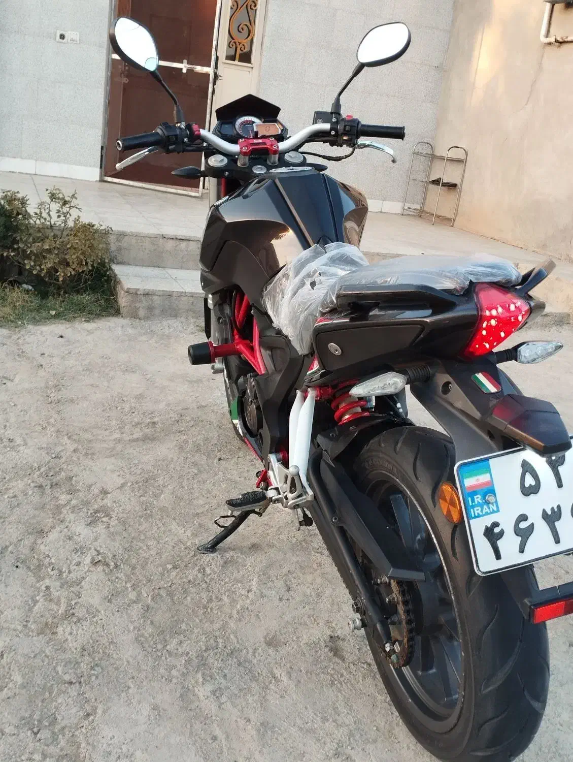 بنلی ۲۵۰|موتورسیکلت|اراک, |دیوار