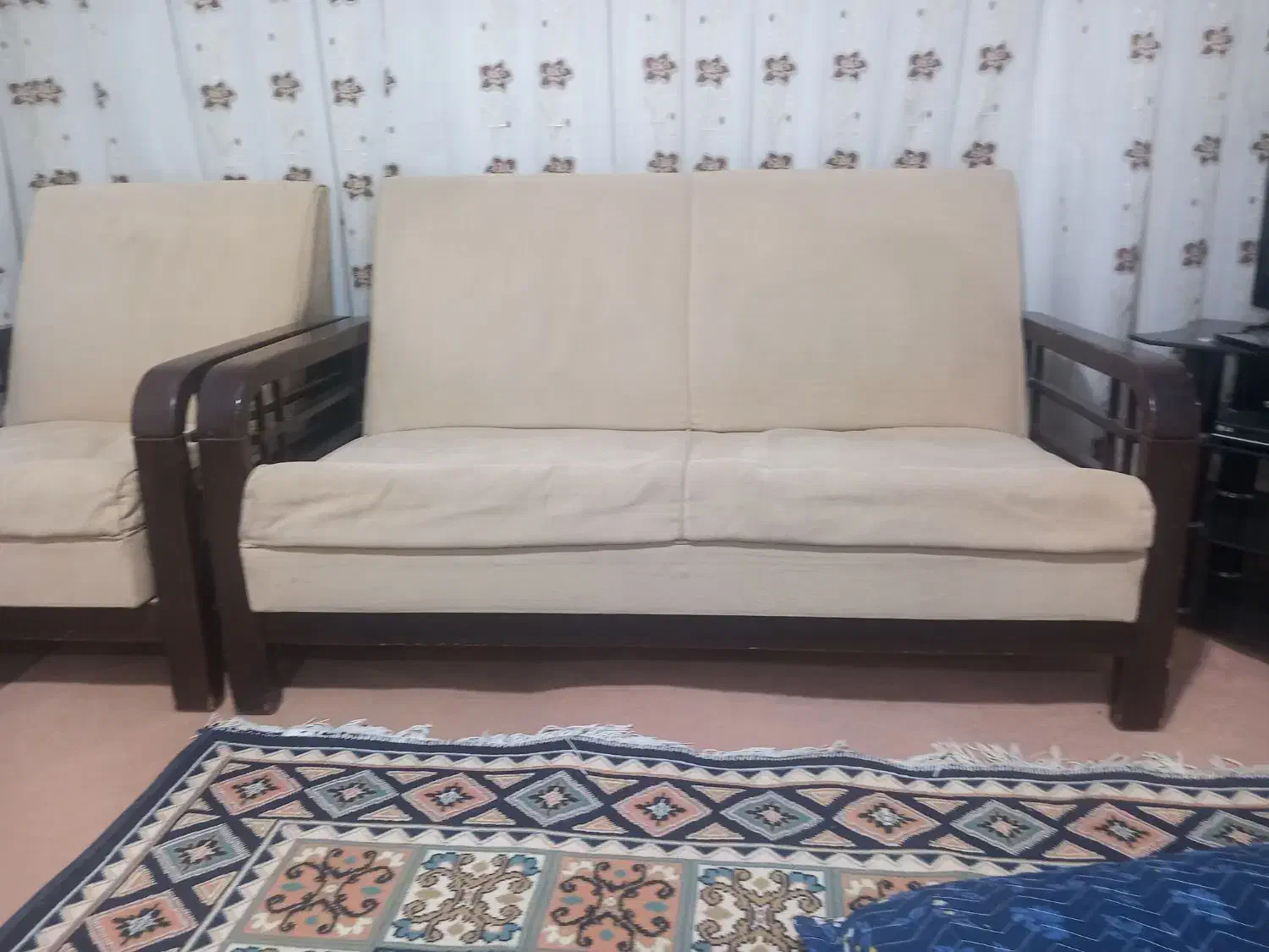 مبل ۶نفره|مبلمان خانگی و میز عسلی|شیروان (خراسان), |دیوار