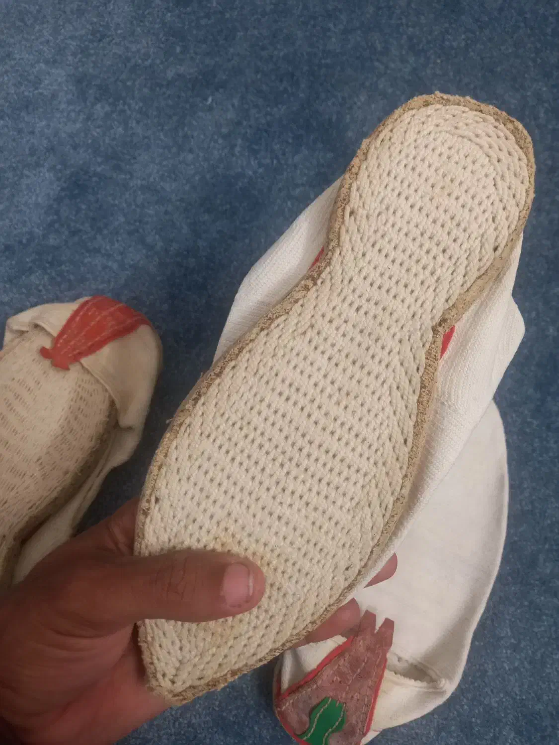 گیوه سنتی|کیف، کفش، کمربند|اوز, |دیوار