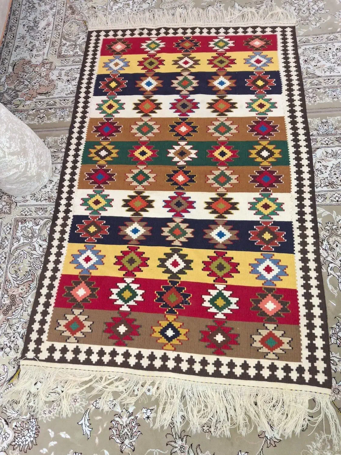 گلیم برجسته و گلیم تبه تبه با نخ مرینوس|گلیم، جاجیم، گبه|شیراز, رکن‌آباد|دیوار
