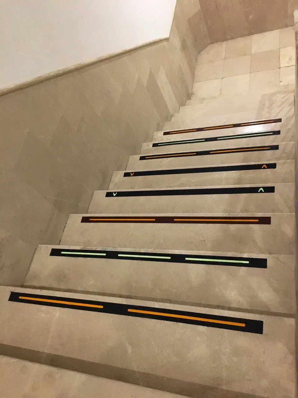 فروش و نصب انواع ترمز پله|مصالح و تجهیزات ساختمان|فسا, |دیوار