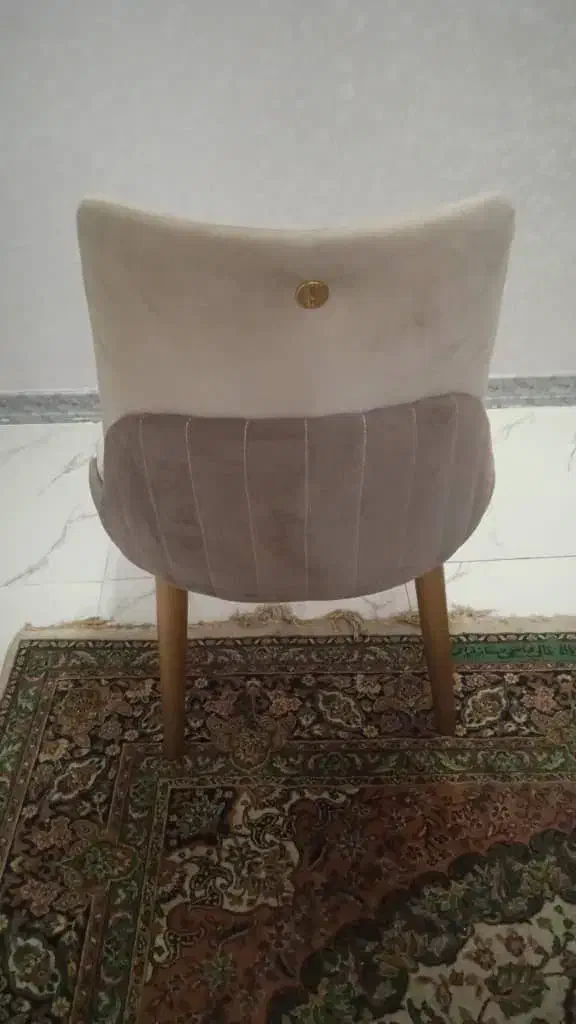 صندلی ناهارخوری|مبلمان خانگی و میز عسلی|رشت, جماران|دیوار