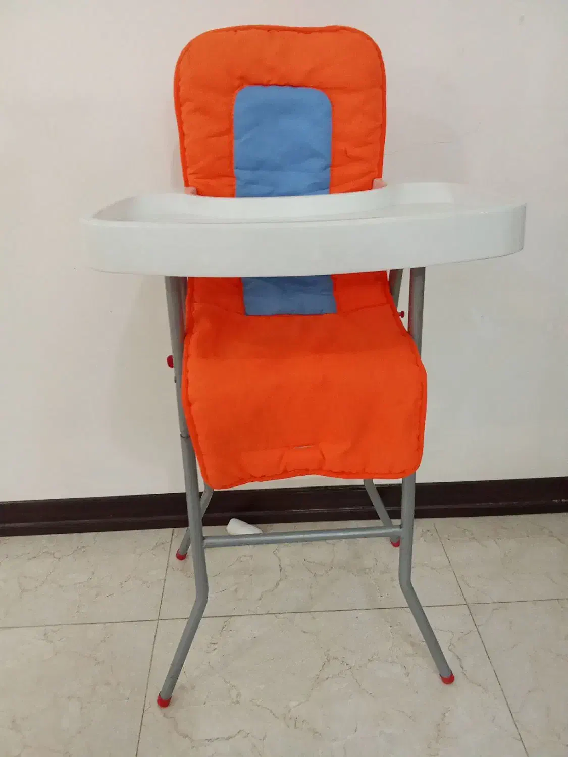 میز غذا خوری کودک|اسباب و اثاث بچه|شاهین‌شهر, گرگاب|دیوار