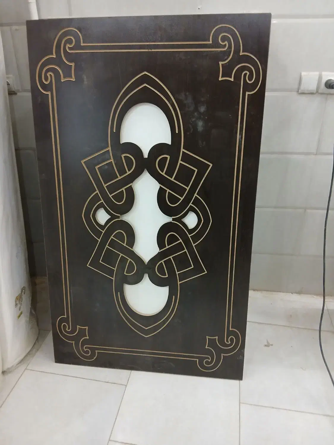 میزن نهار خوری ۶نفره بدونه صندلی|میز و صندلی غذاخوری|میبد, |دیوار