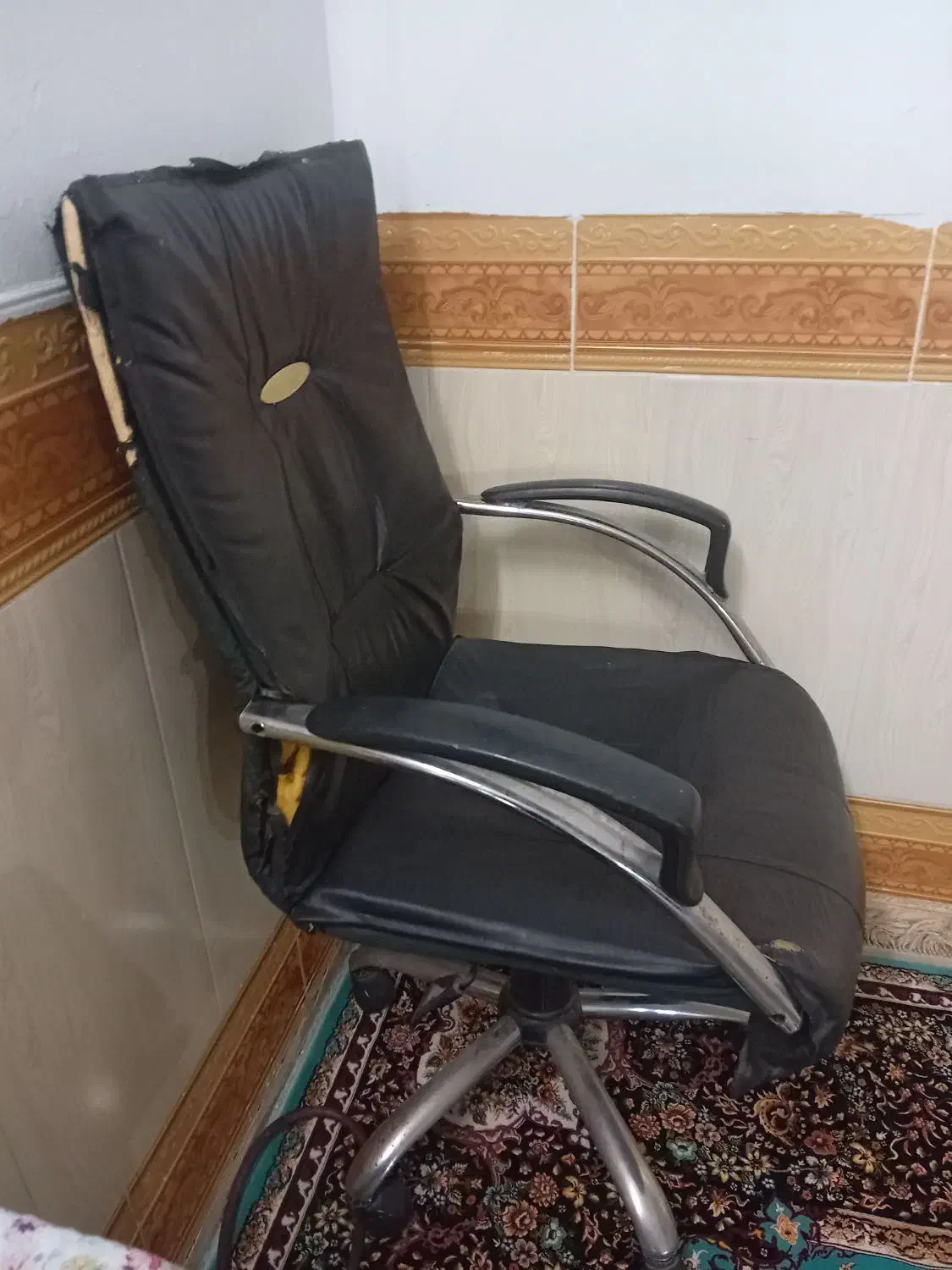 صندلی چرخ دار|مبلمان اداری|قم, آذر (نکویی)|دیوار