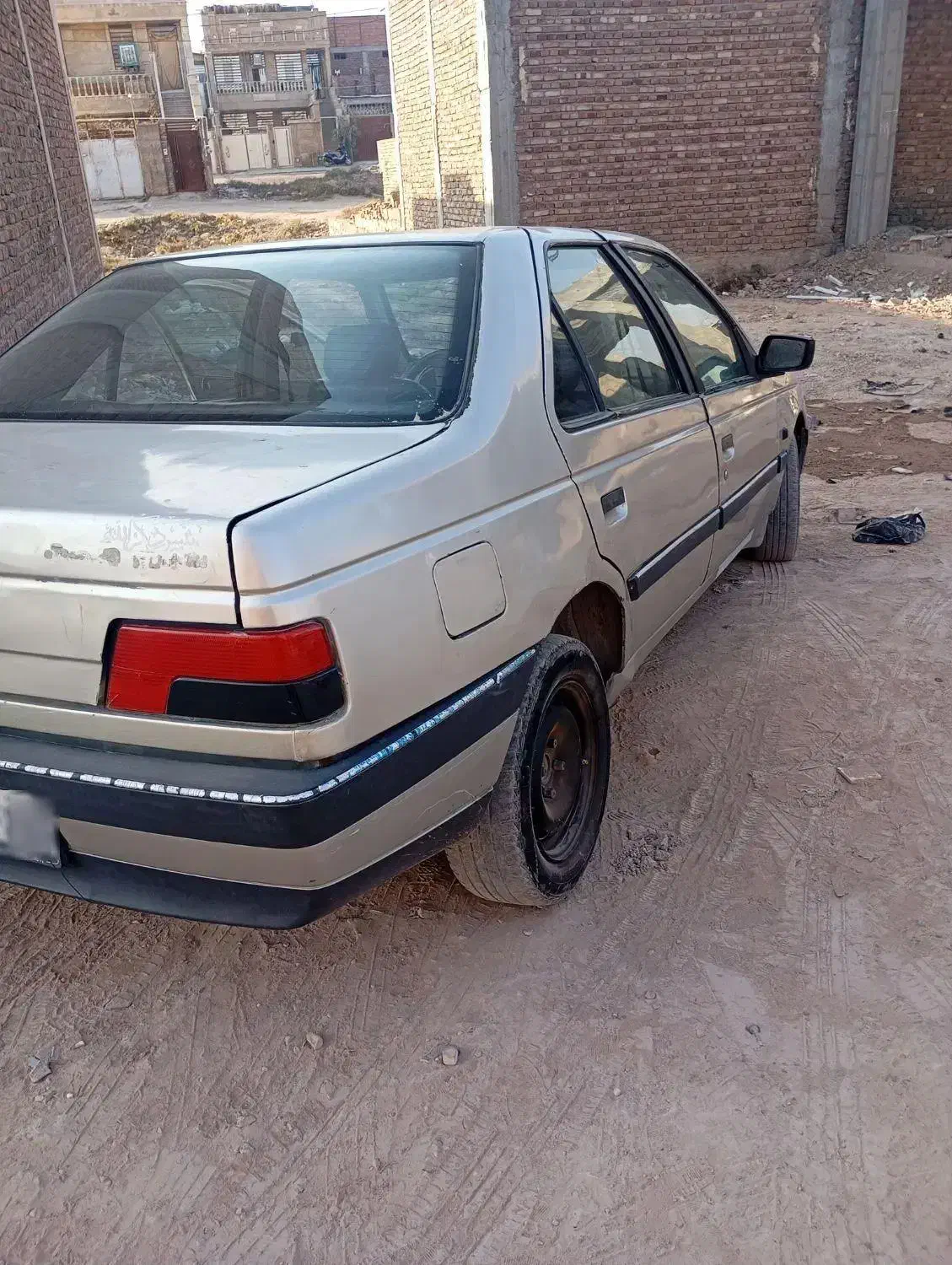 84 بژ متالیک|خودرو سواری و وانت|کرمان, |دیوار