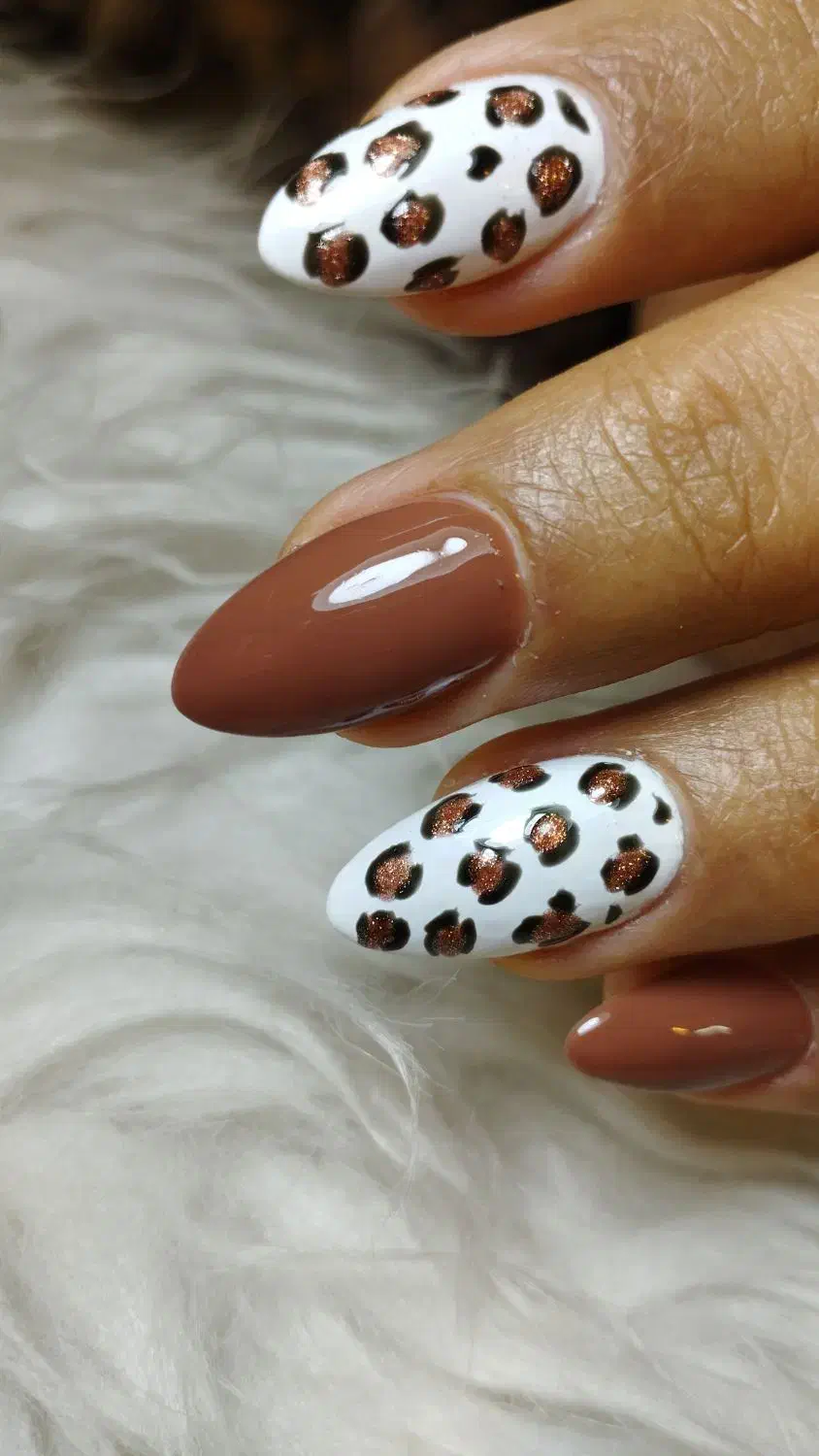 ترمیم ناخن ۲۵۰ کاشت ناخن ۴۰۰ تخصصی|خدمات آرایشگری و زیبایی|تهران, امام حسین|دیوار