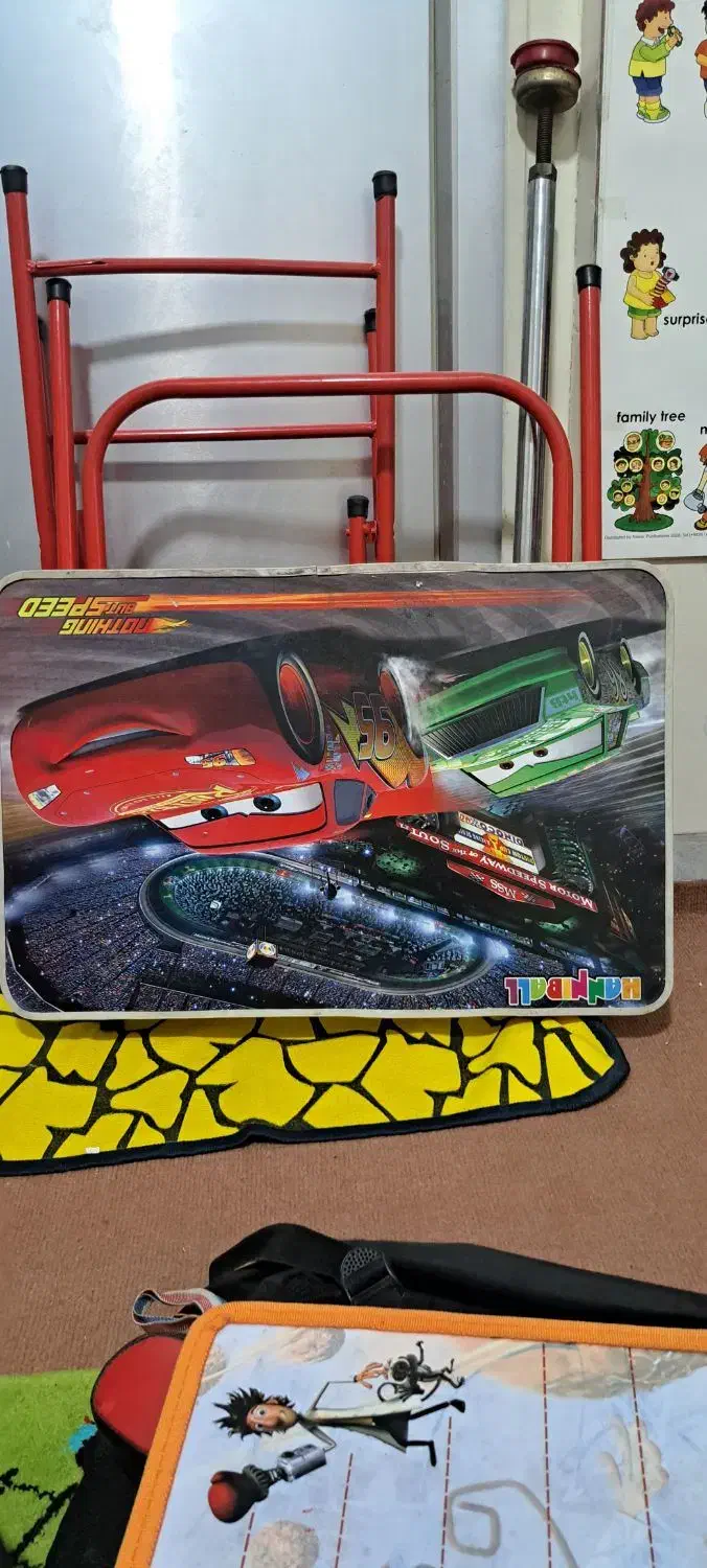 میزتحریر پسرانه در حد نو|میز تحریر و کامپیوتر|چهارباغ, |دیوار