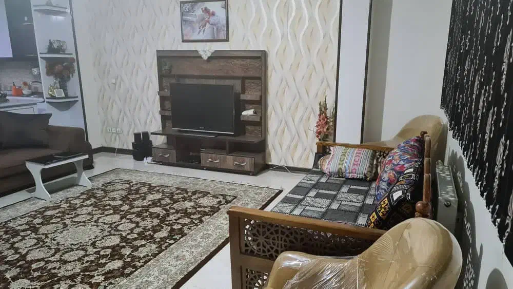 اجاره سوییت کوتاه مدت هست و ساعتی اجاره داده نمیشه|اجارهٔ کوتاه‌مدت آپارتمان و سوئیت|شاهین‌شهر, خانه کارگر|دیوار