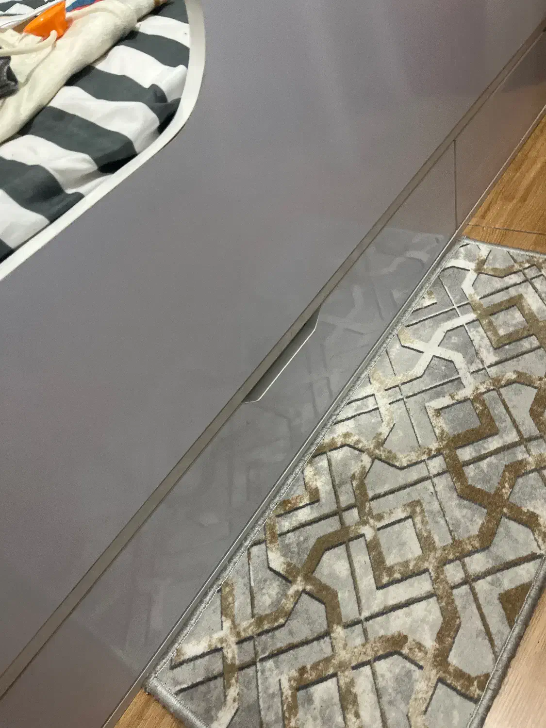 تخت یک نفره|تخت و سرویس خواب|رشت, پل تالشان|دیوار