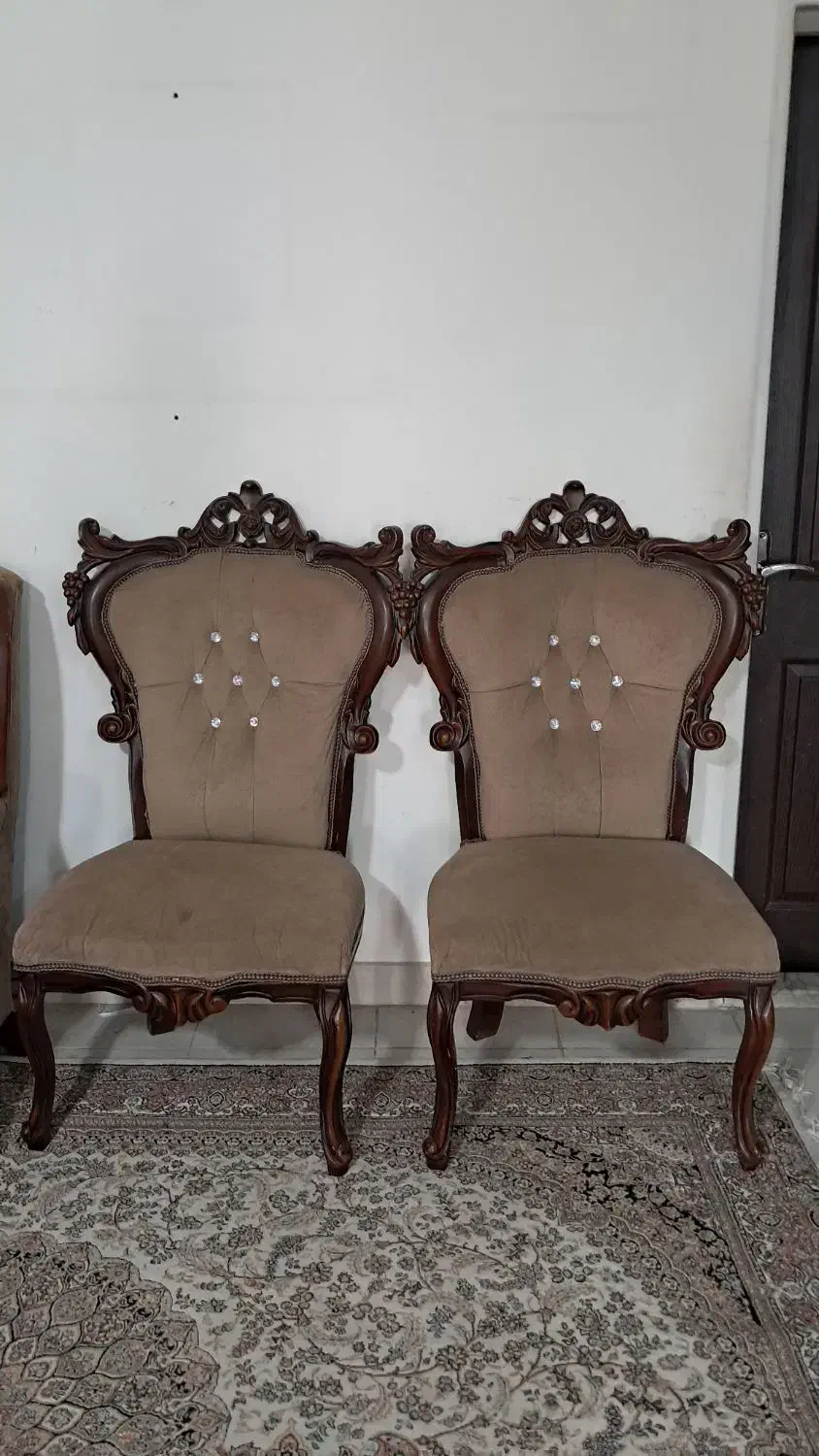 صندلی|صندلی و نیمکت|قم, باغ کرباسی|دیوار