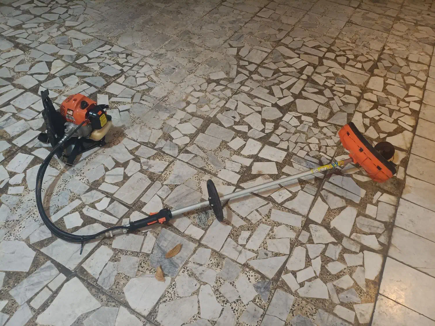 دستگاه علف زن دوشی|ماشینآلات صنعتی|رشت, کاکتوس|دیوار