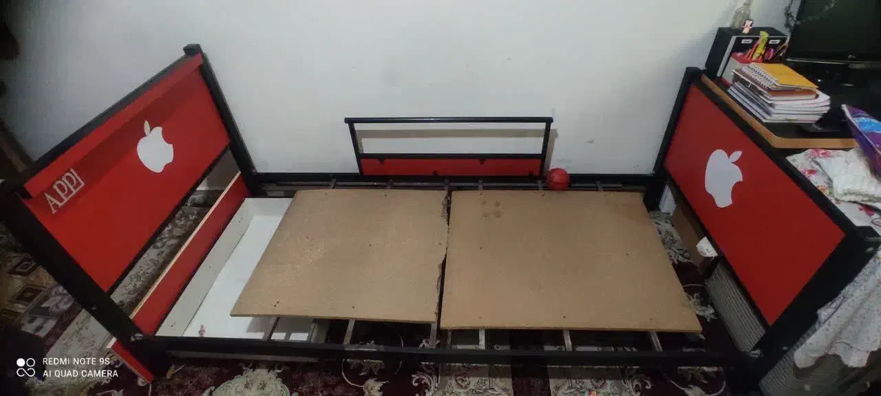 تخت خواب فلزی و چوبی|تخت و سرویس خواب|پاکدشت, خاتون آباد|دیوار