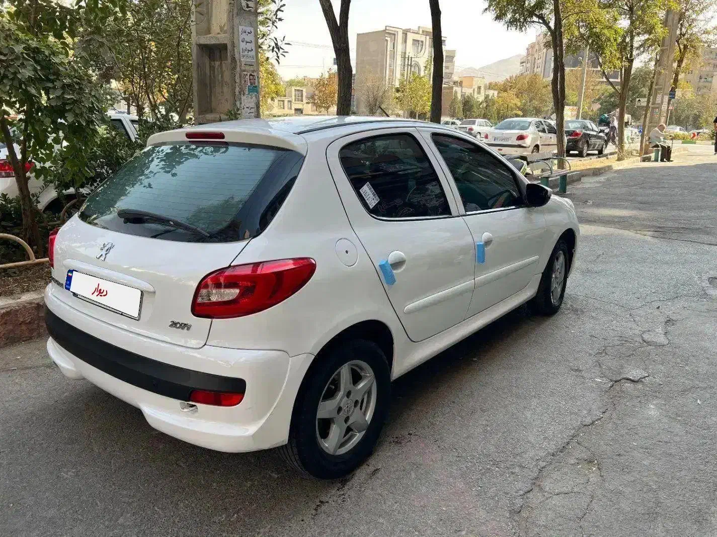 207 مدل ۹۸ بیرنگ|خودرو سواری و وانت|اراک, |دیوار