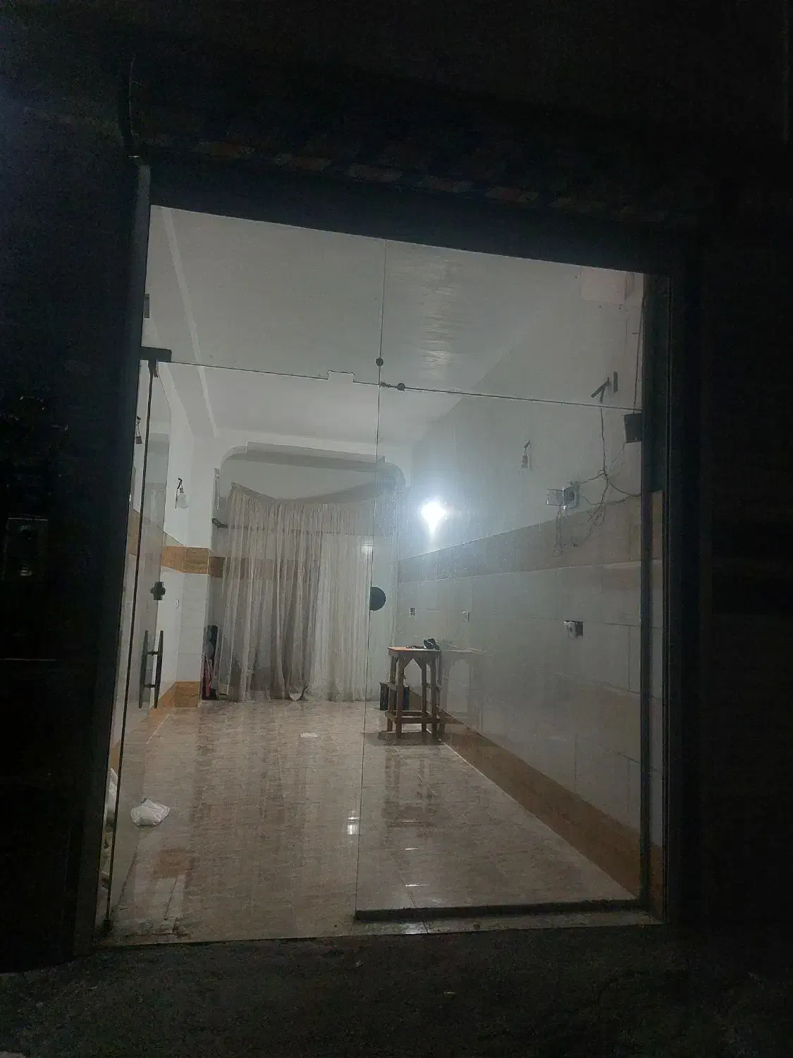 اجاره مغازه ۲۲ متر فلکه رازی|اجارهٔ مغازه و غرفه|رشت, استقامت ۱|دیوار