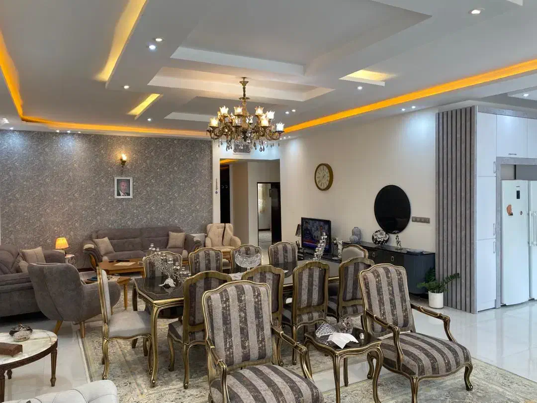 محله ۱۱/پنج نبش دربست زمین ۳۰۰متر ۱۸۰بنا سه خوابه|فروش خانه و ویلا|گلبهار, شهر جدید گلبهار|دیوار