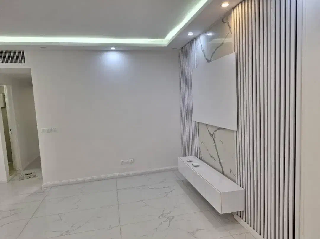 ۹۳ متر / دو پارکینگ / دیزاین شده سالن پرده‌خور|اجارهٔ آپارتمان|تهران, شهرک نفت|دیوار