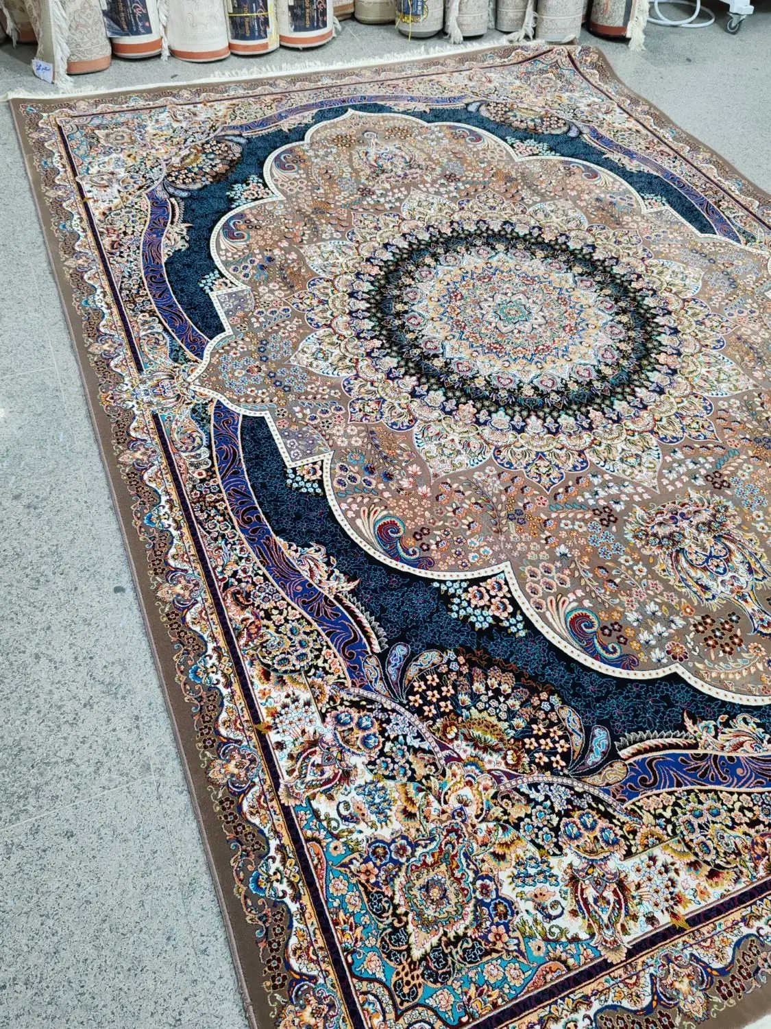 2تخته فرش 9متری پرهام شکلاتی گلمهر مشهد|فرش|قم, نیروگاه|دیوار