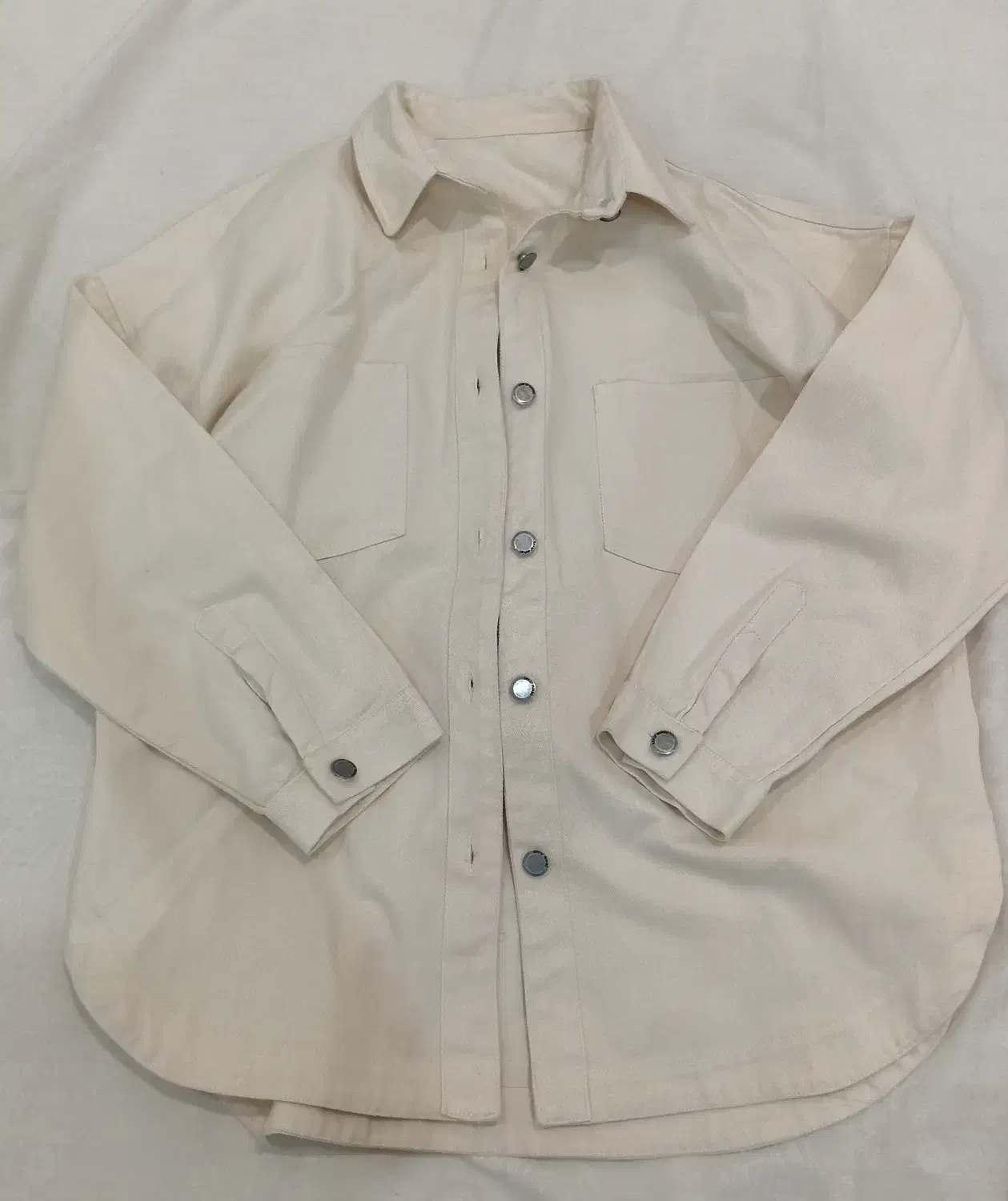 کت جین سفید|لباس|قم, حمام تالار|دیوار