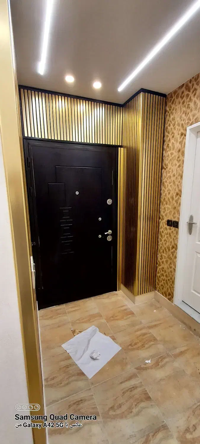 نصاب کاغذدیواری پارکت آینه دکوراسیون ونصباب ماهر|خدمات پیشه و مهارت|زنجان, |دیوار