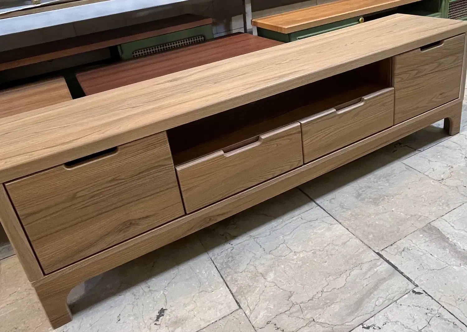 آینه و کنسول و میز تلویزیون|بوفه، ویترین، کنسول|لنگرود, |دیوار