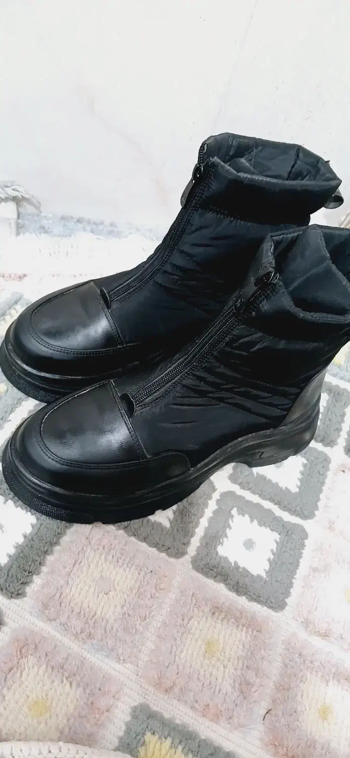 بوت کفش|کیف، کفش، کمربند|قم, ولیعصر|دیوار