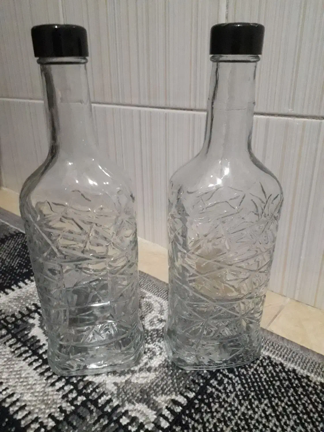 دوعدد بطری شیشه ای|ظروف نگهدارنده، پلاستیکی، یکبارمصرف|قزوین, |دیوار