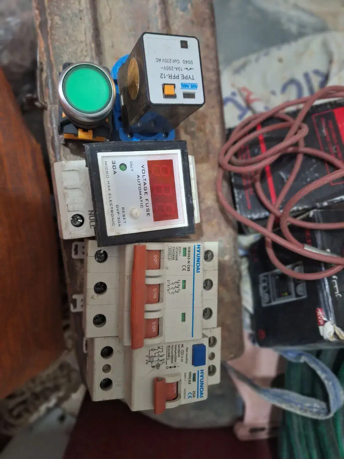 کابل ، سنگ فرز ، فن ، کلیدهای داخل تابلو برق|مصالح و تجهیزات ساختمان|چهاردانگه (تهران), |دیوار