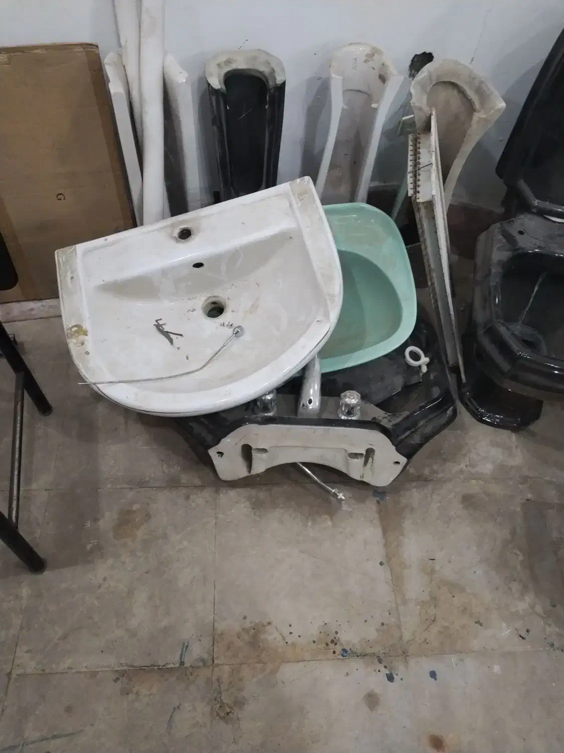 روشویی و پایه|لوازم سرویس بهداشتی|پاکدشت, پاکدشت (مامازند)|دیوار