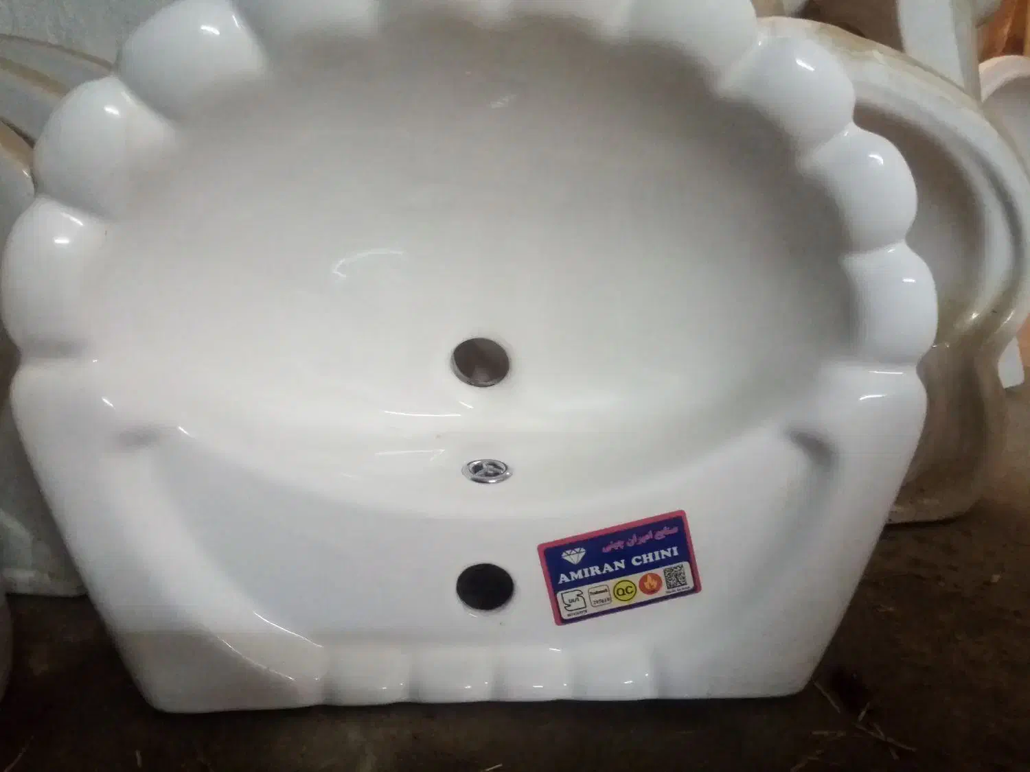 سنگ روشو|لوازم سرویس بهداشتی|بیرجند, |دیوار