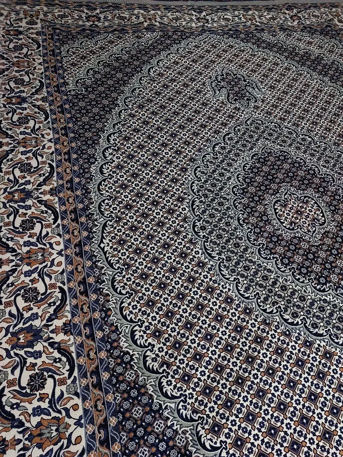 روفرشی کرم سرمه ای|روفرشی|بهنمیر, |دیوار