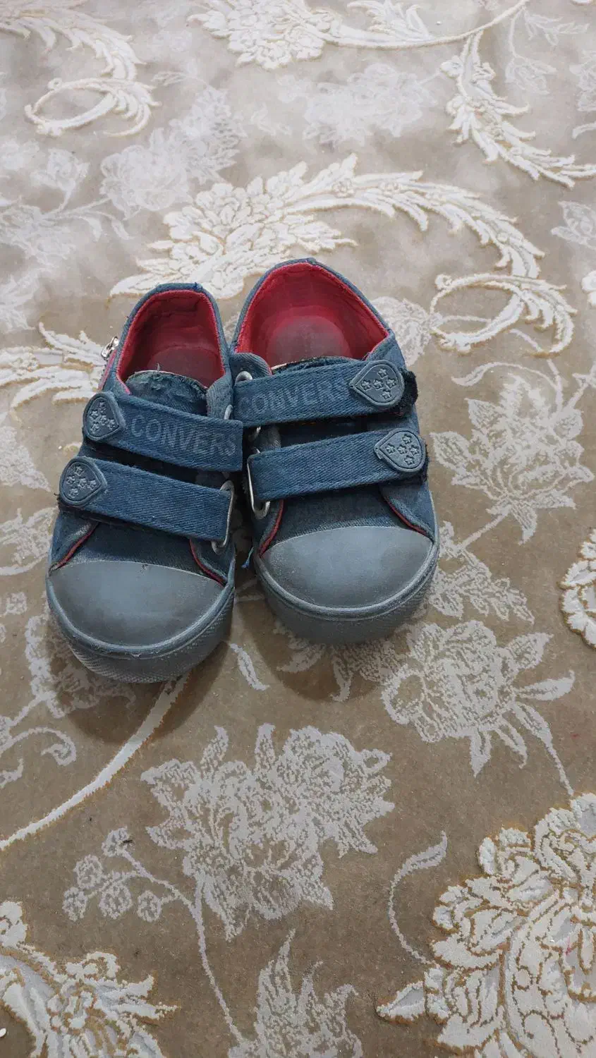 کفش کالج و کفش کودک|کیف، کفش، کمربند|کاشان, فاز ۱ ناجی آباد|دیوار