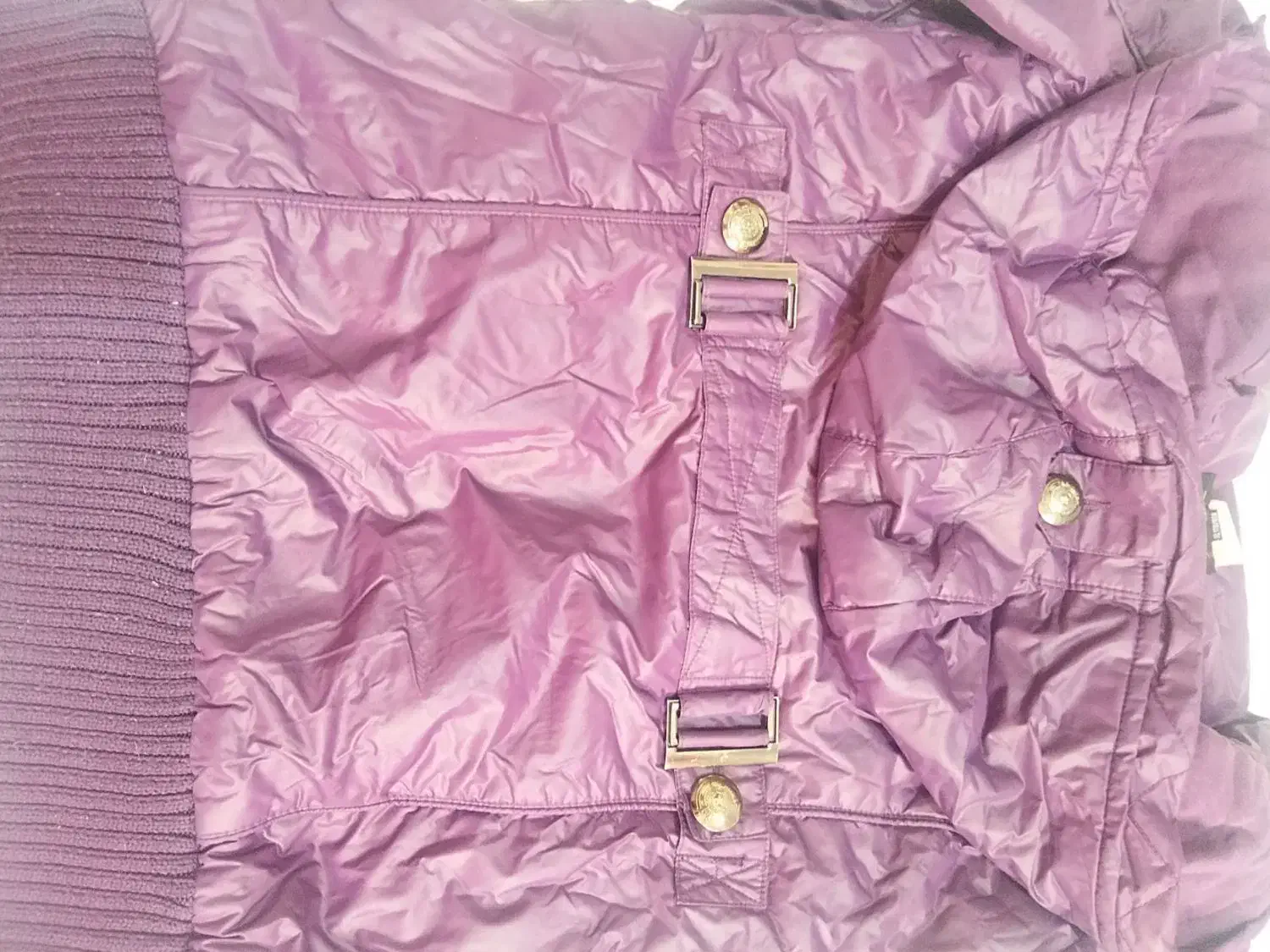 کاپشن|لباس|شیروان (خراسان), |دیوار