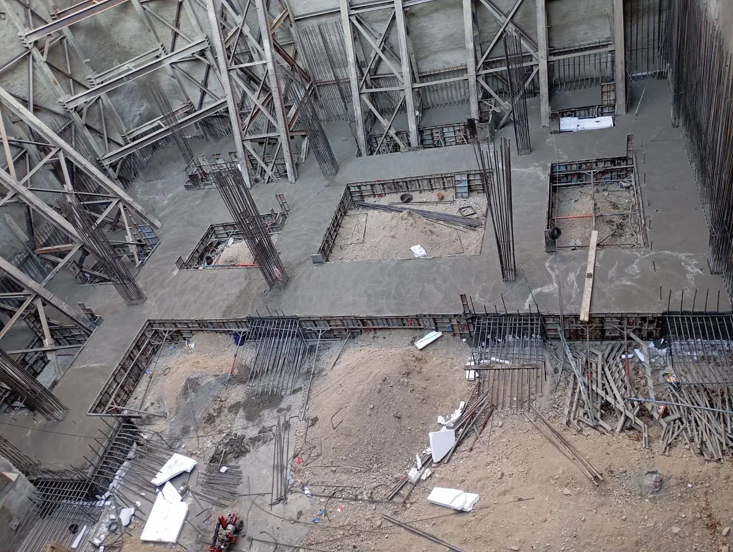 آرماتوربندی قالب بندی|خدمات پیشه و مهارت|تهران, تهرانپارس جنوبی|دیوار