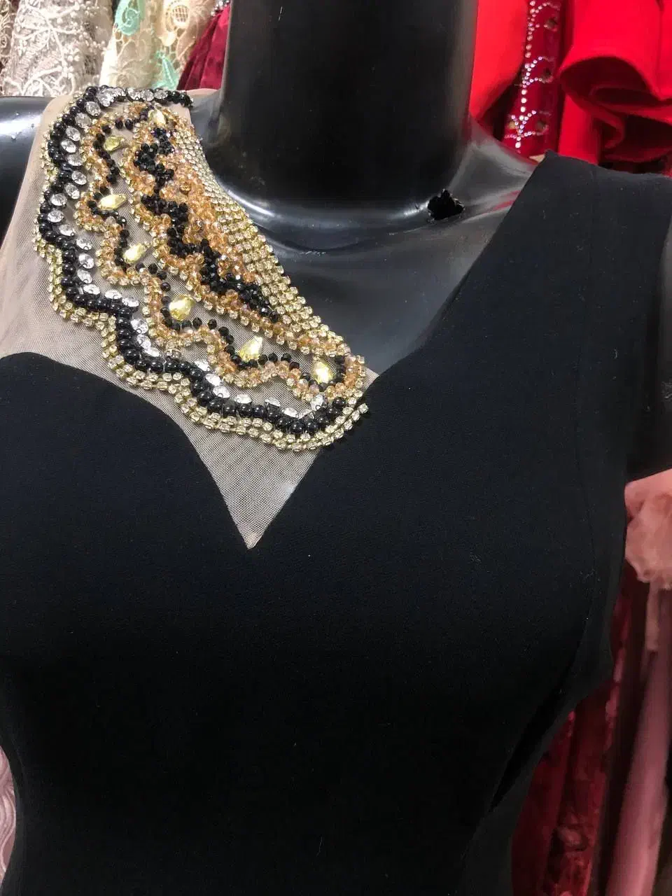 لباس مجلسی زنانه|لباس|تربتحیدریه, پائین ولایت|دیوار