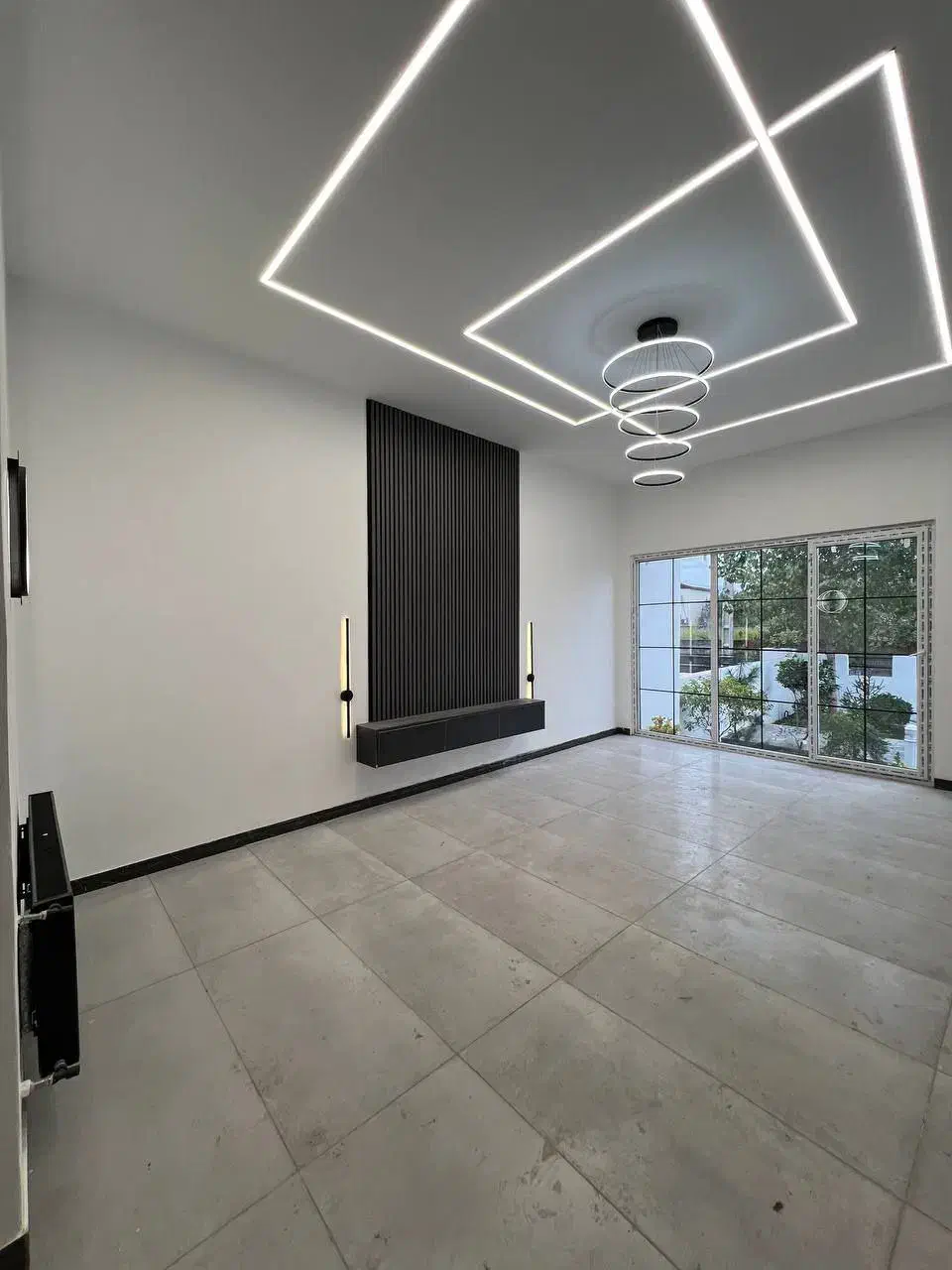 ویلا باغچه نماسفید 184 متری شهرک برند سنددار|فروش خانه و ویلا|لاهیجان, انقلاب|دیوار