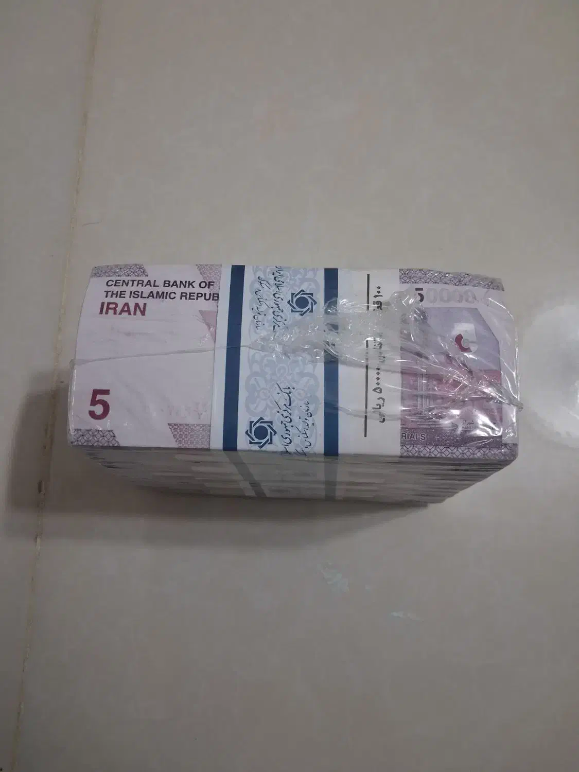 باکس اسکناس ۵هزاری جدید نایلون ضخیم|کلکسیون سکه، تمبر، اسکناس|کرمانشاه, |دیوار