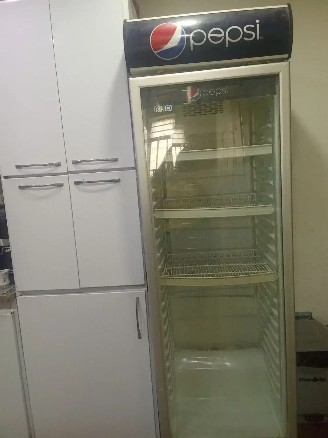 یخچال ویترینی|یخچال و فریزر|آبپخش, |دیوار