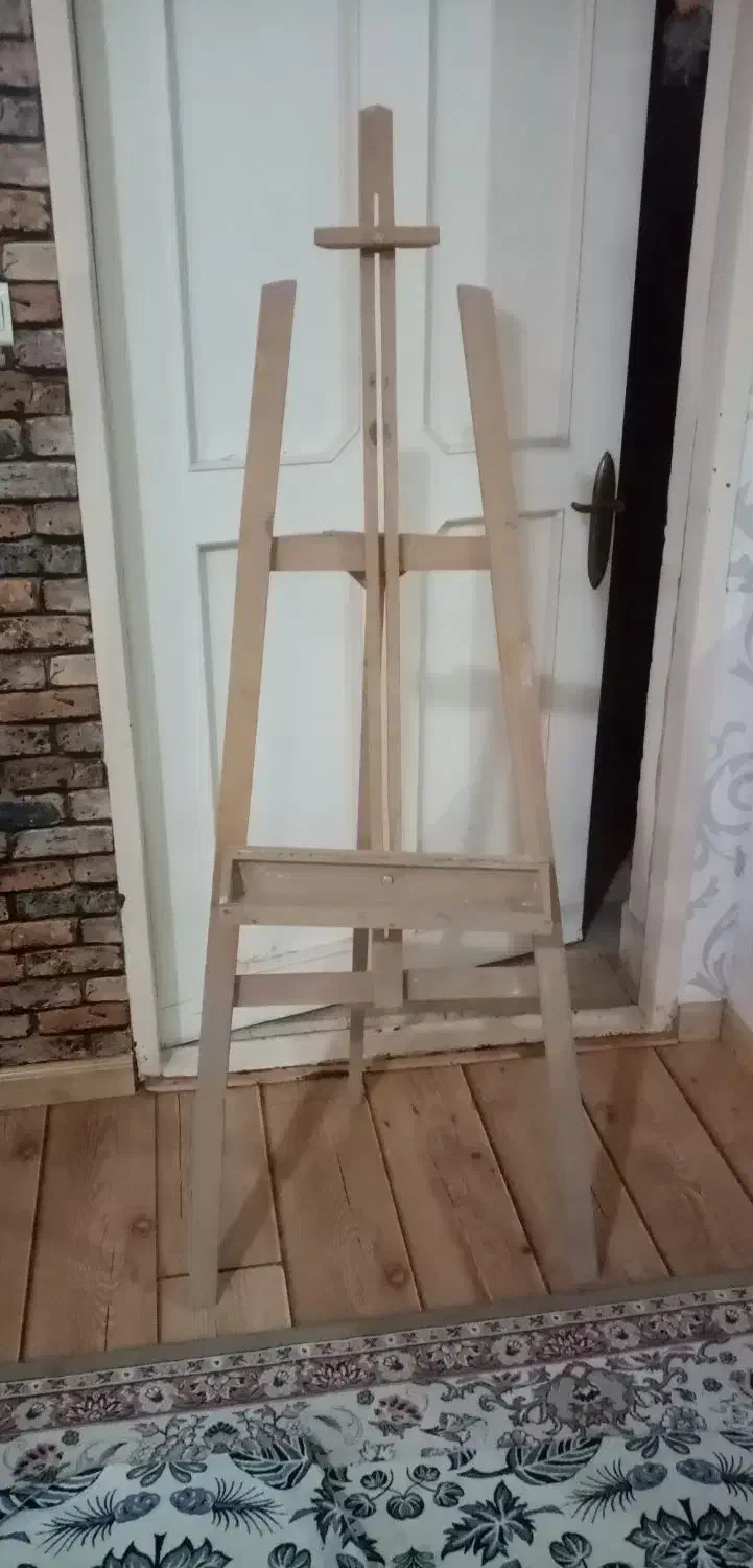 سه پایه بوم|لوازم التحریر|نیشابور, هفده شهریور|دیوار