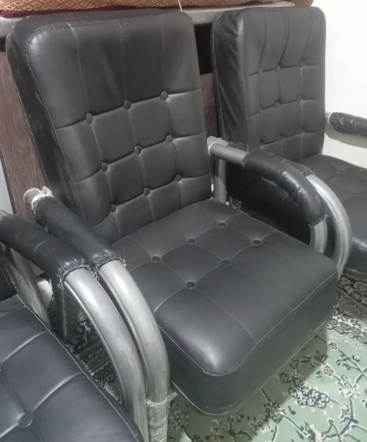 ۴ عدد صندلی اداری سالم|مبلمان اداری|شاهینشهر, شهرک گلدیس|دیوار