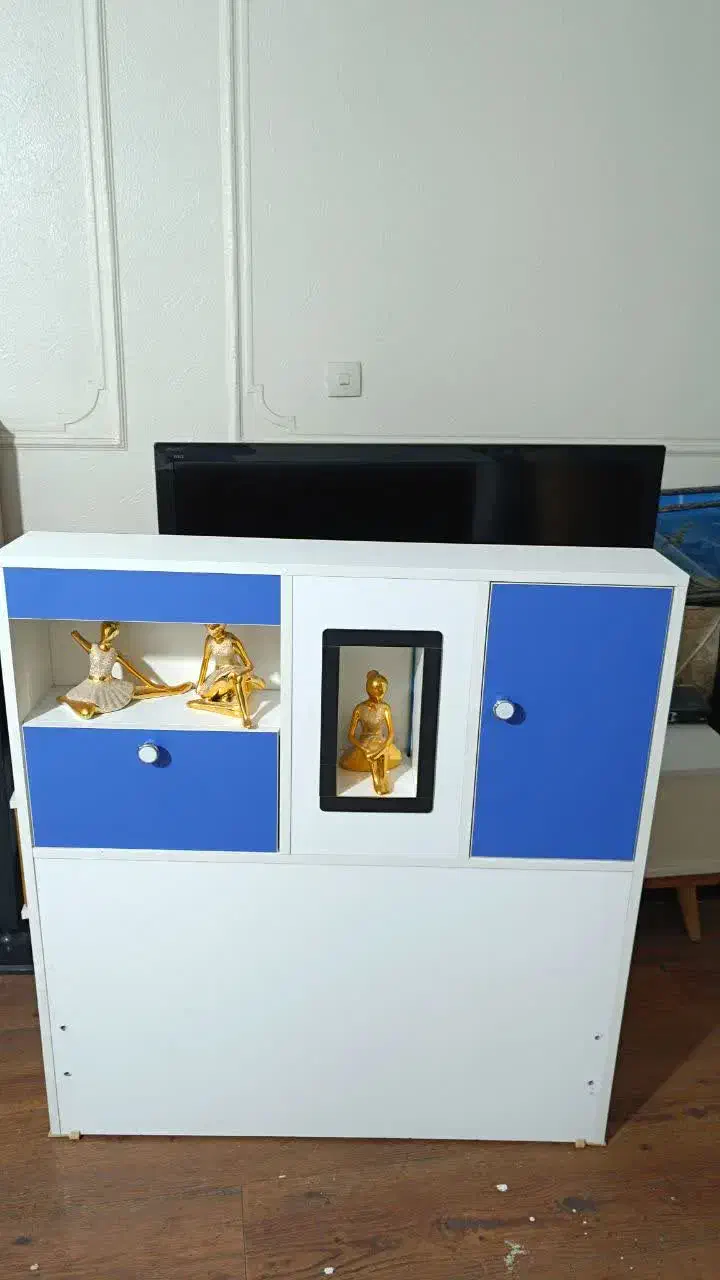 تخت یه نفره|تخت و سرویس خواب|شاهین‌شهر, مخابرات (شهید بهشتی)|دیوار