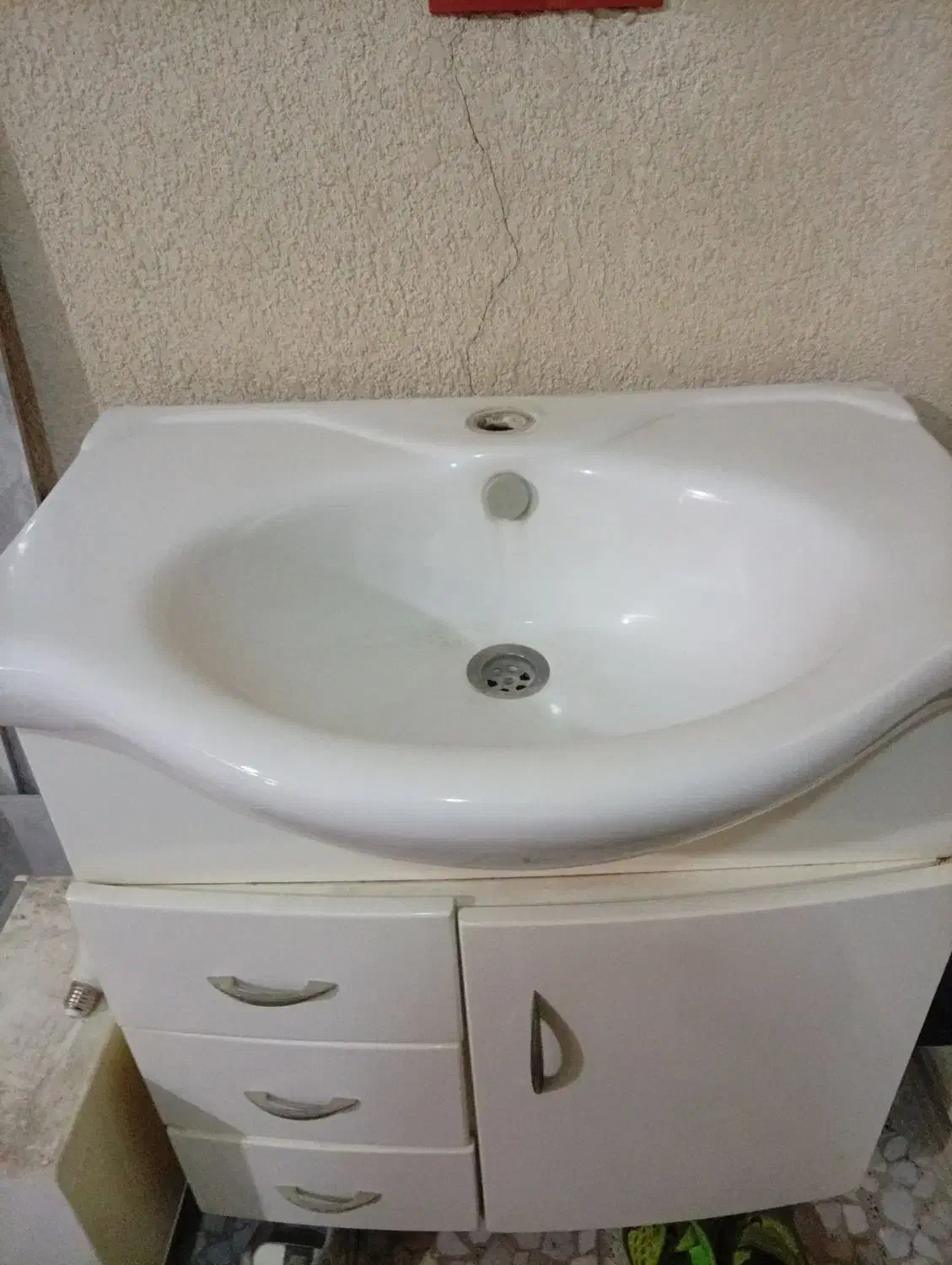 روشویی توالت فرنگی در حد نو|لوازم سرویس بهداشتی|لاهیجان, گلستان|دیوار