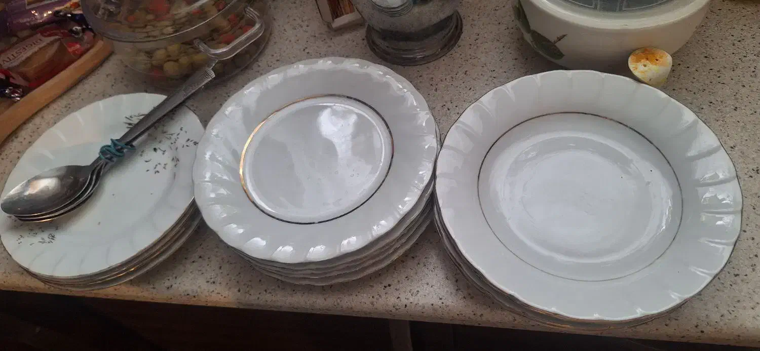 ظروف بشقاب و سینی پارچ قاشق|ظروف سرو و پذیرایی|همدان, |دیوار