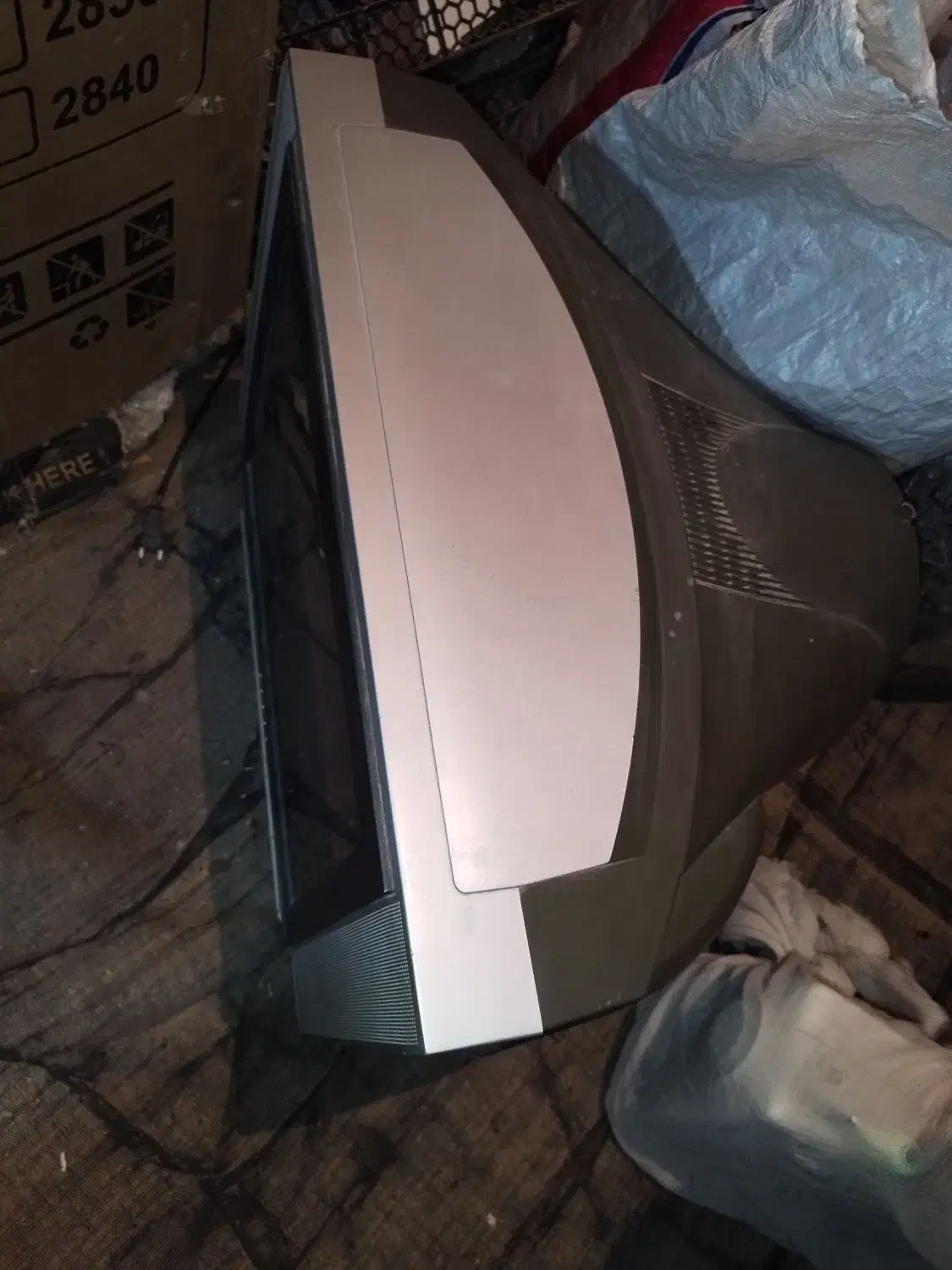 تلویزیون قدیمی|تلویزیون و پروژکتور|بندر گناوه, |دیوار