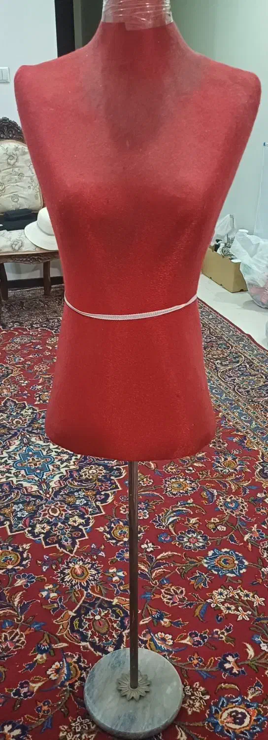 مانکن چوبی سوزن میاندوز|لوازم خیاطی و بافتنی|گرمدره, |دیوار