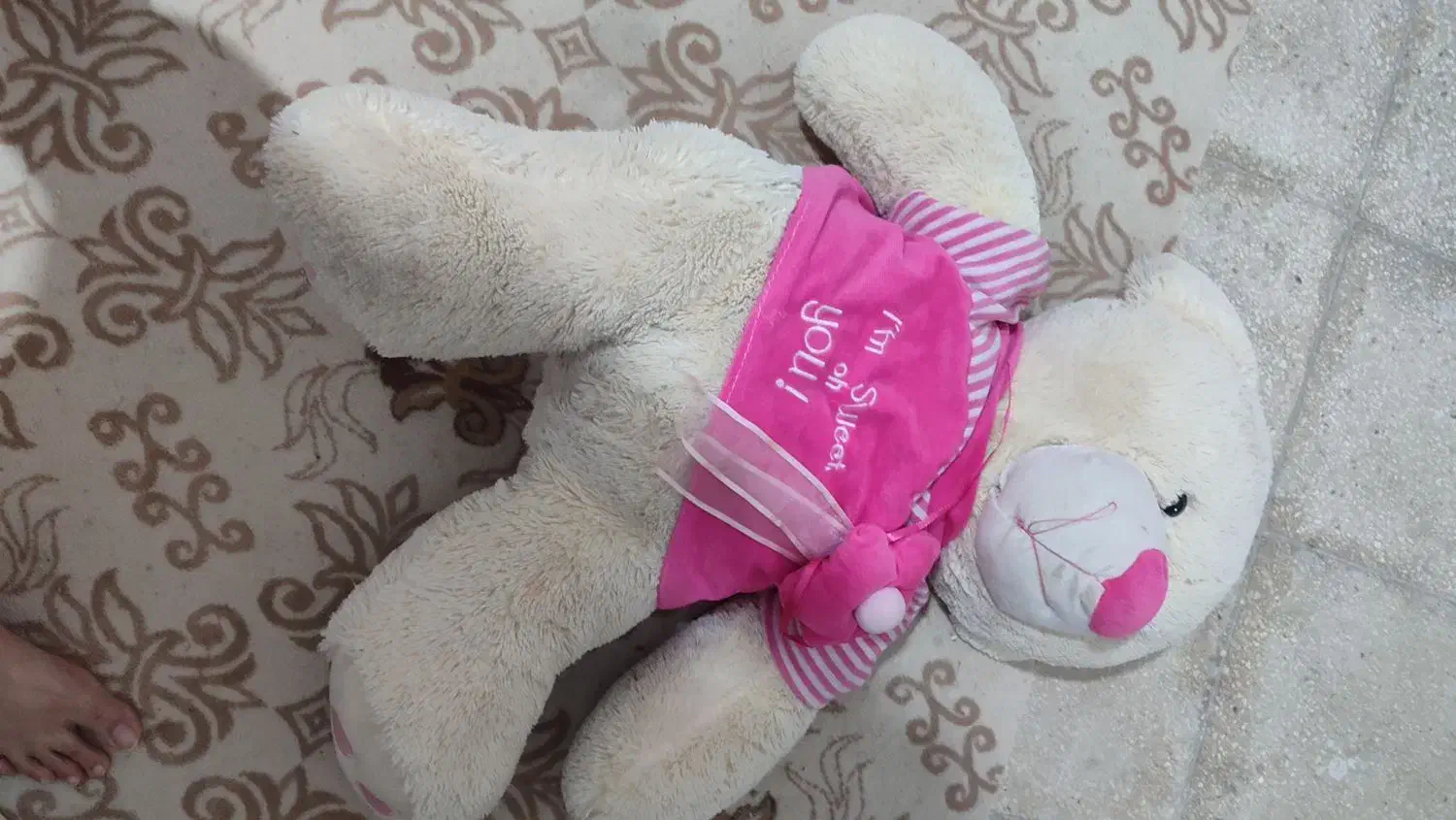 گل های مصنوعی و عروسک های مختلف|اسباب و اثاث بچه|قم, تولید دارو و یخچال|دیوار