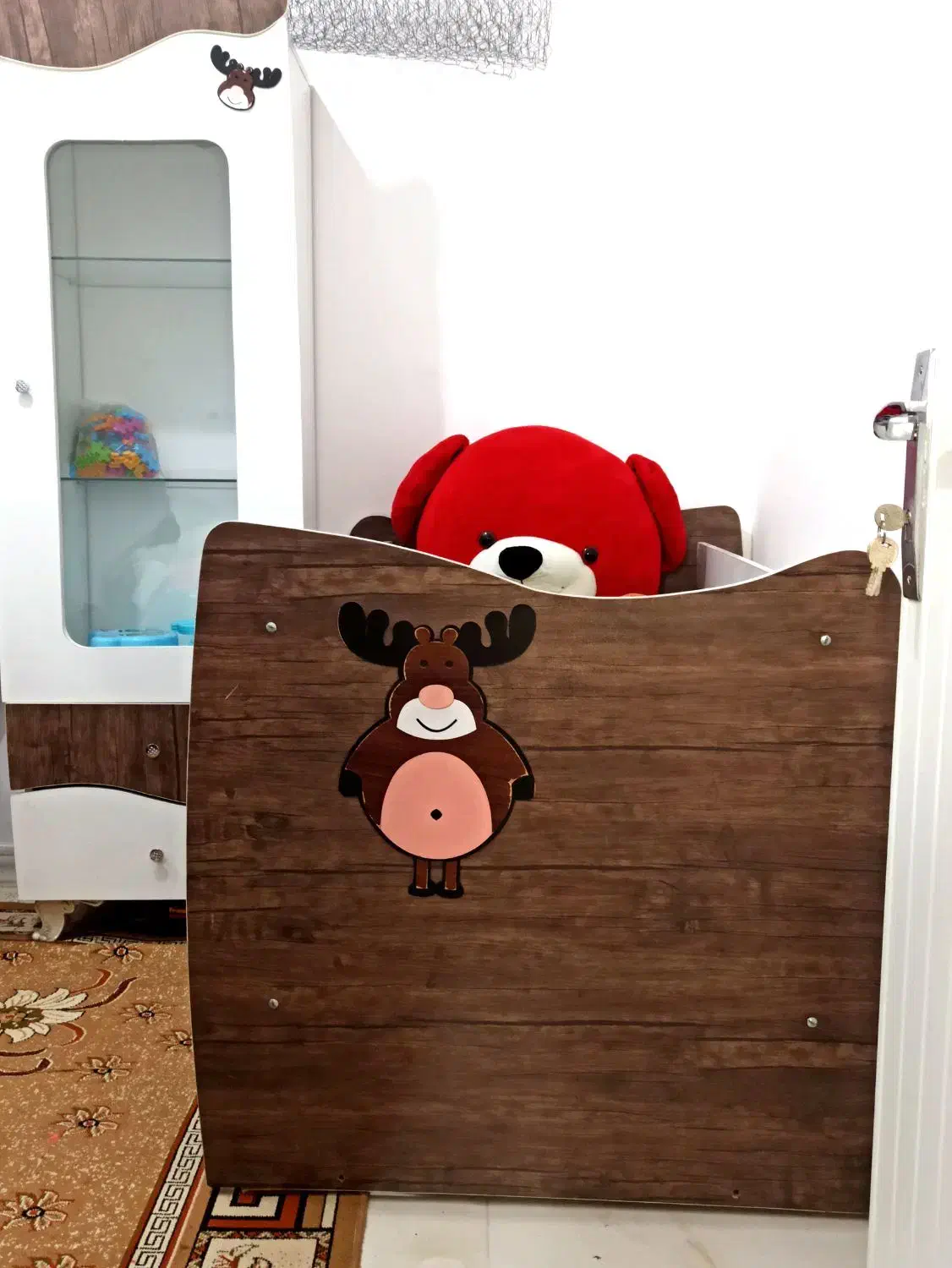 تخت|تخت و صندلی بچه|مشگین شهر, |دیوار