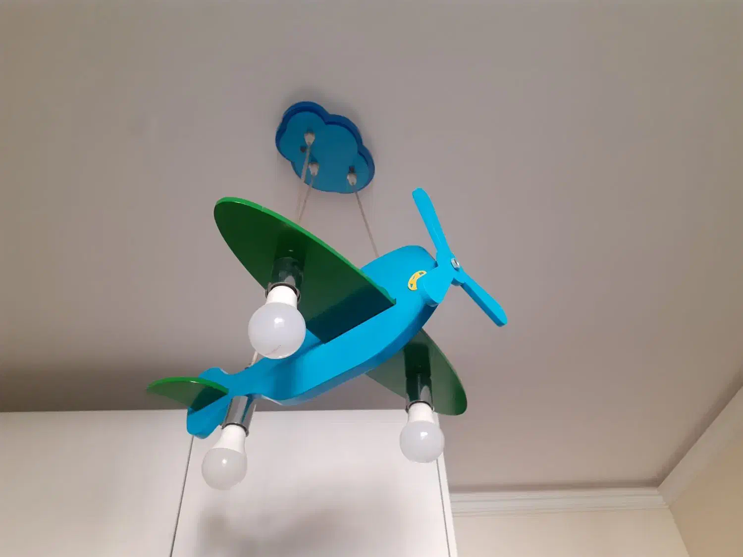 چراغ اتاق خواب کودک و نوجوان|لوستر و چراغ آویز|تهران, استخر|دیوار